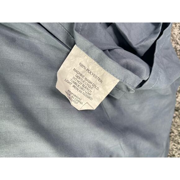 King Size Extra Soft 4 Piece Sheet Set Grey Striped Polyester Home Bedroom - Picture 2 of 9